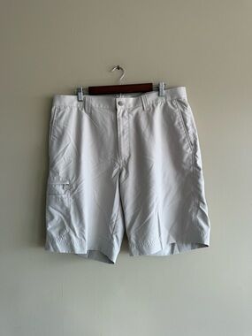 Callaway Cream Cargo Golf Shorts 38